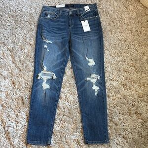 Judy Blue Boyfriend Fit Mid Rise Distressed Jeans NWT Sz 29